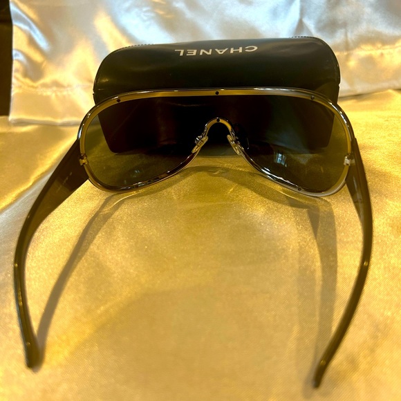 Authentic Chanel Sunburst 4148B Black Silver Crystal Vintage Sunglasses - Picture 7 of 7